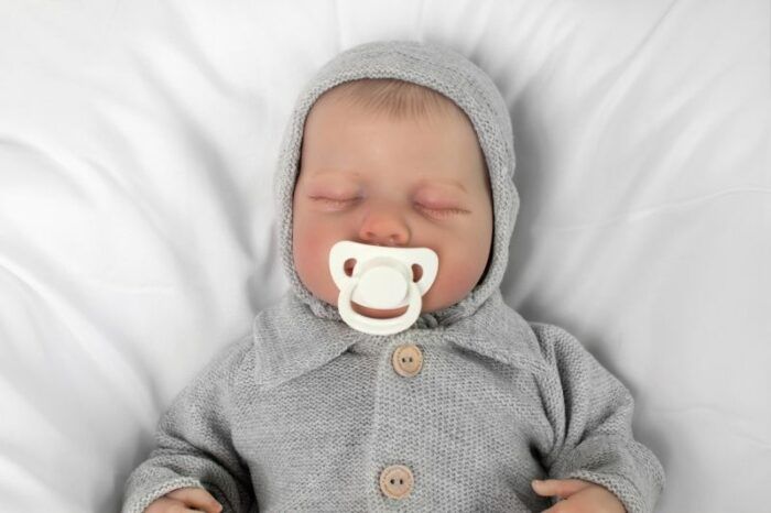 Pletená čiapočka na zaväzovanie bonetka Boy, Hand Made Baby Nellys, sivá - Image 3
